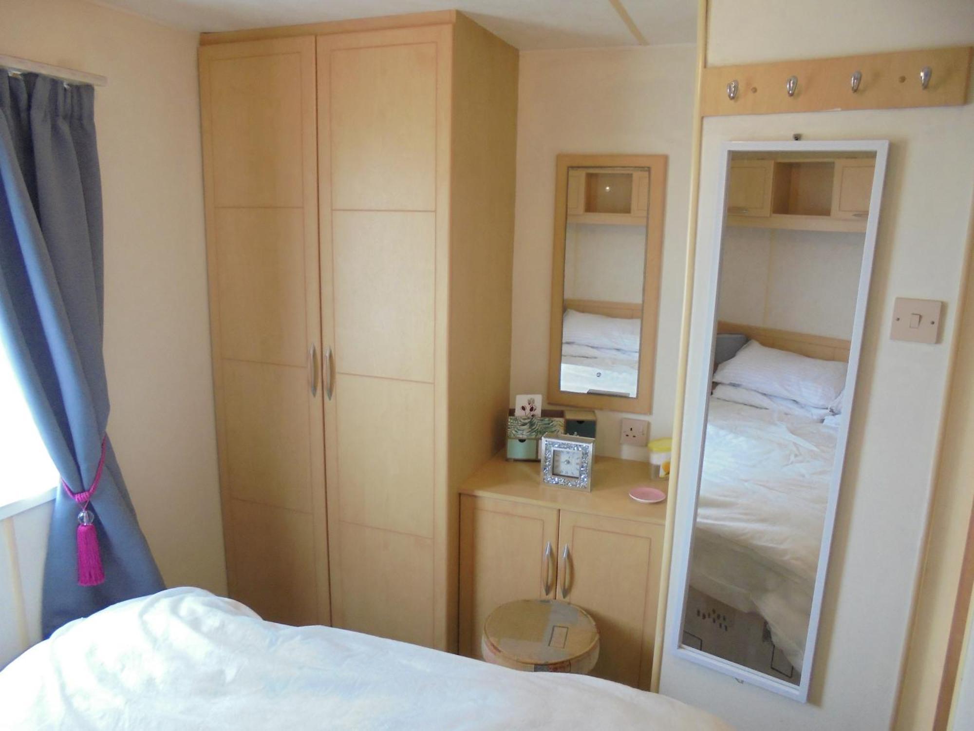 The Chase Sahara Iii 6 Berth 3 Bedrooms *